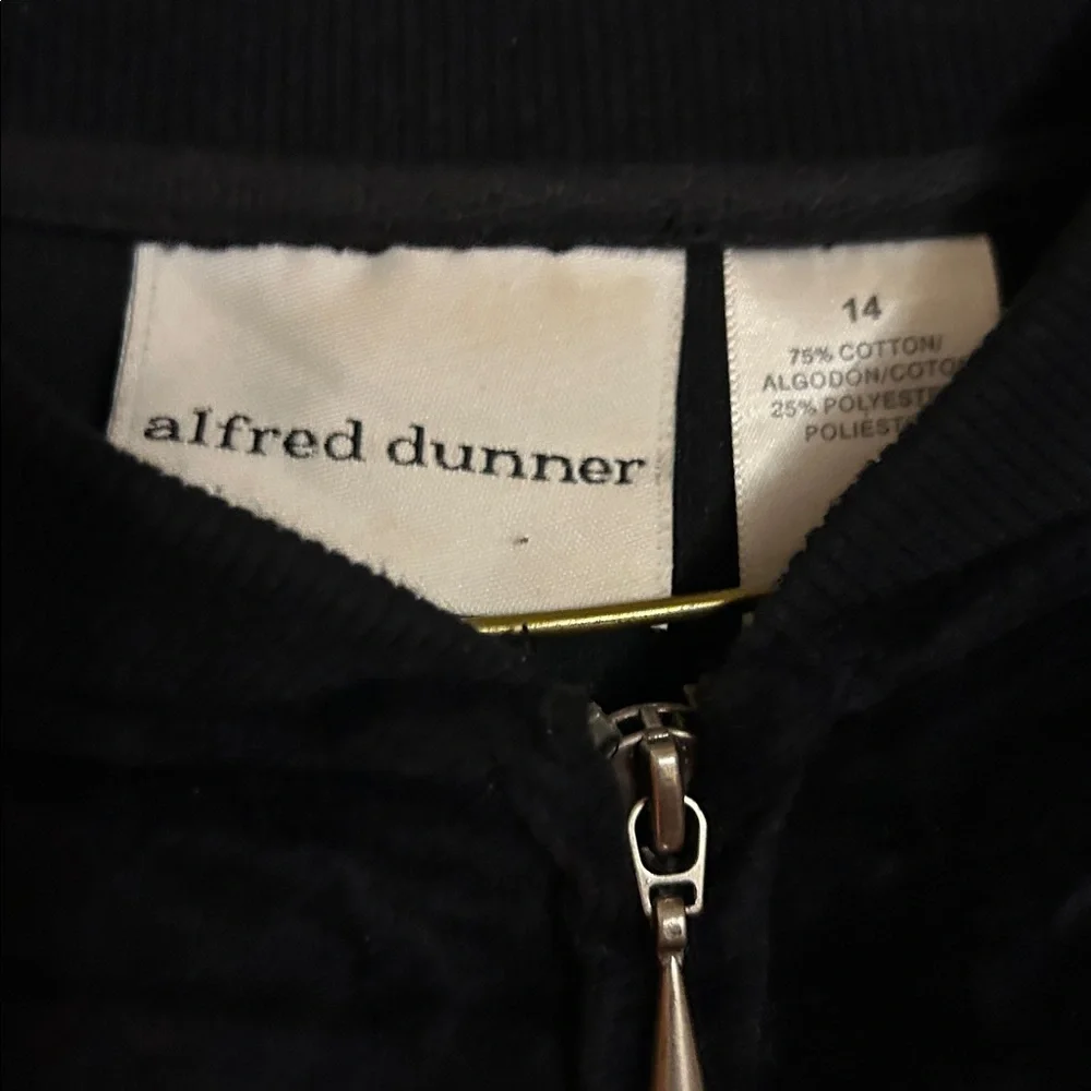 Alfred Dunner brushed 75% cotton/25% polyester black jacket red rose trim size14 - Picture 4 of 7